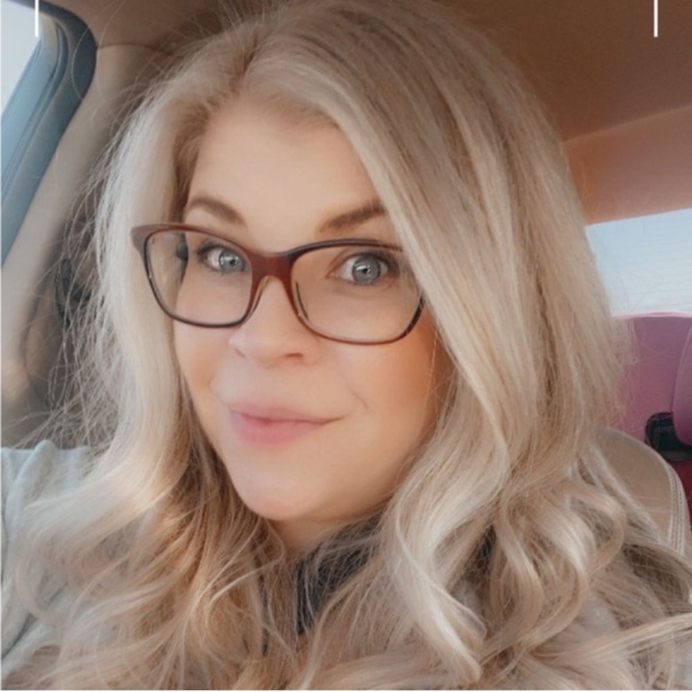 Meet your Posher, Krystyne